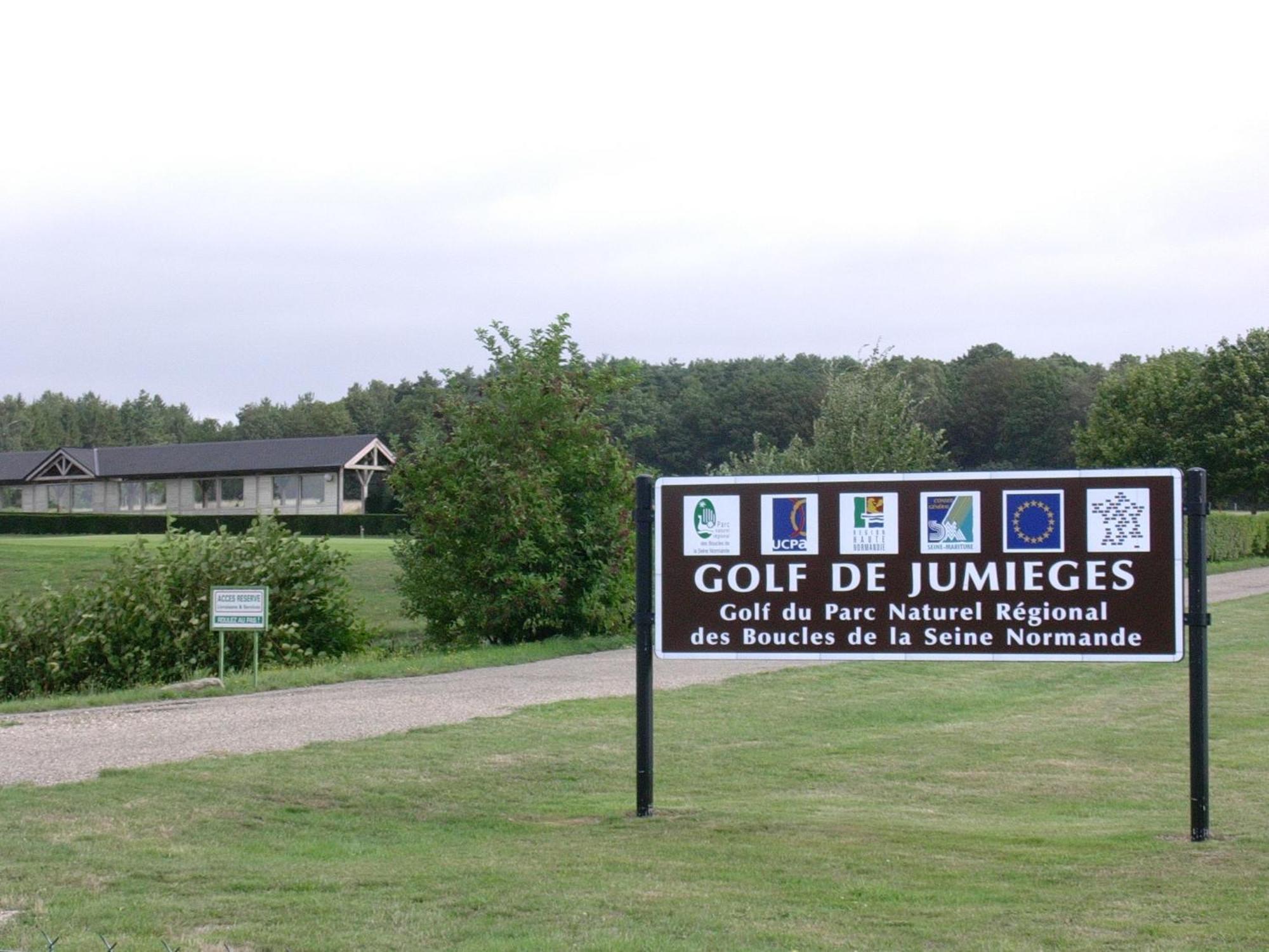 Hotel La Bonne Famille Jumièges Exterior foto